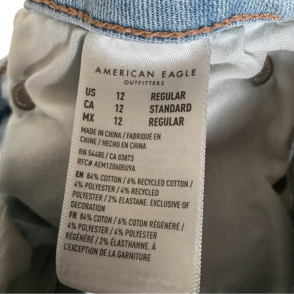 American Eagle Low Rise Flare Jeans Sz 12 Light Wash Casual Blue Boho Hippie - Picture 13 of 13